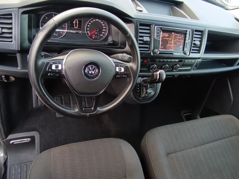 VW Multivan 2.0TDI-150к.с.!!! 4х4 !!! Нов внос ШВЕЙЦАРИЯ!!!, снимка 8 - Автомобили и джипове - 53470025