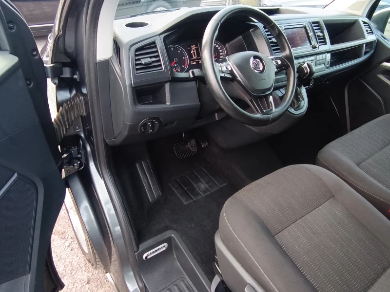 VW Multivan 2.0TDI-150к.с.!!! 4х4 !!! Нов внос ШВЕЙЦАРИЯ!!!, снимка 7 - Автомобили и джипове - 53470025