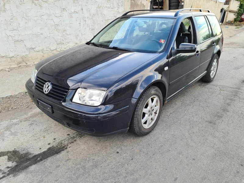 VW Bora 1.8T AUM, снимка 1 - Автомобили и джипове - 47659858