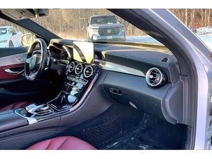 Mercedes-Benz C 300 4MATIC, снимка 15 - Автомобили и джипове - 52746990