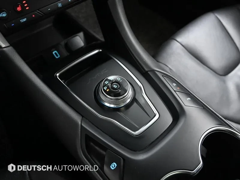 Ford Mondeo 2.0 TREND, снимка 9 - Автомобили и джипове - 56498397