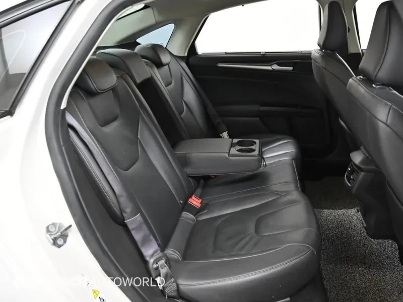 Ford Mondeo 2.0 TREND, снимка 12 - Автомобили и джипове - 56498397