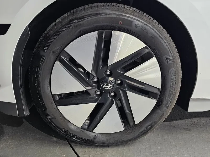 Hyundai Ioniq 6 ���� 30% ����� | Mobile.bg � ����������� 5