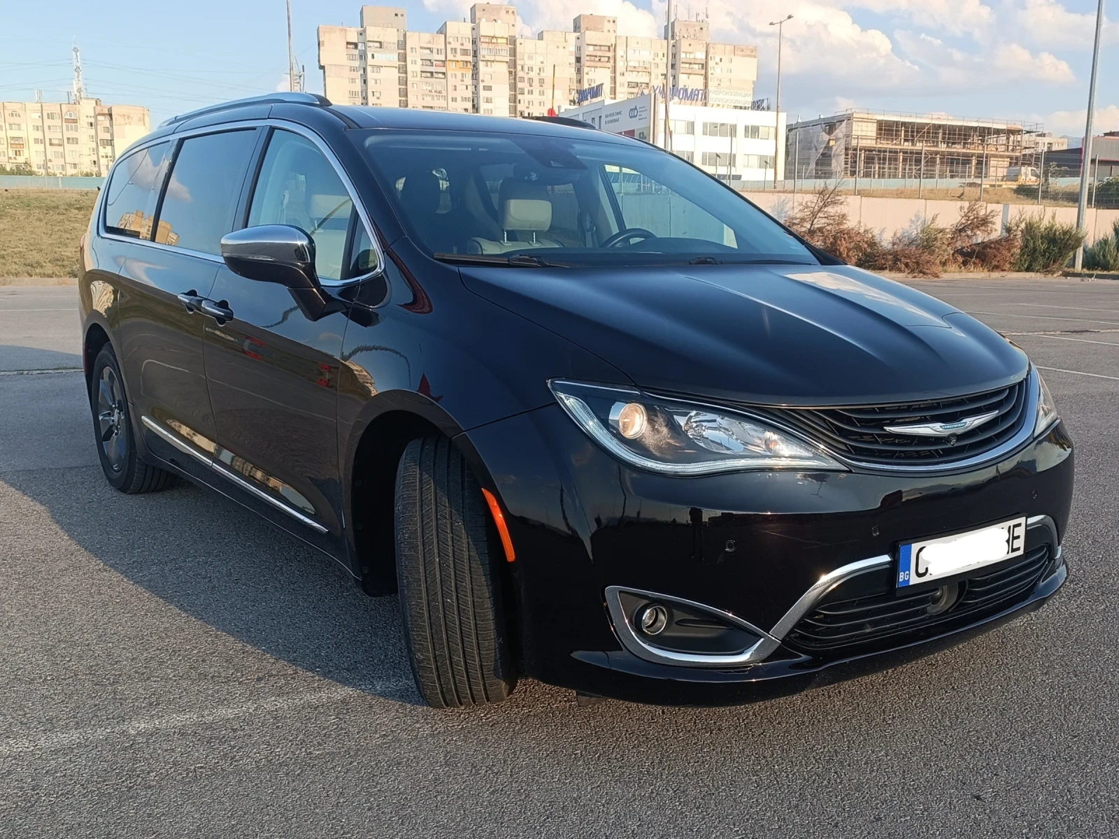 Chrysler Pacifica Plug-in Hybrid LIMITED , снимка 1