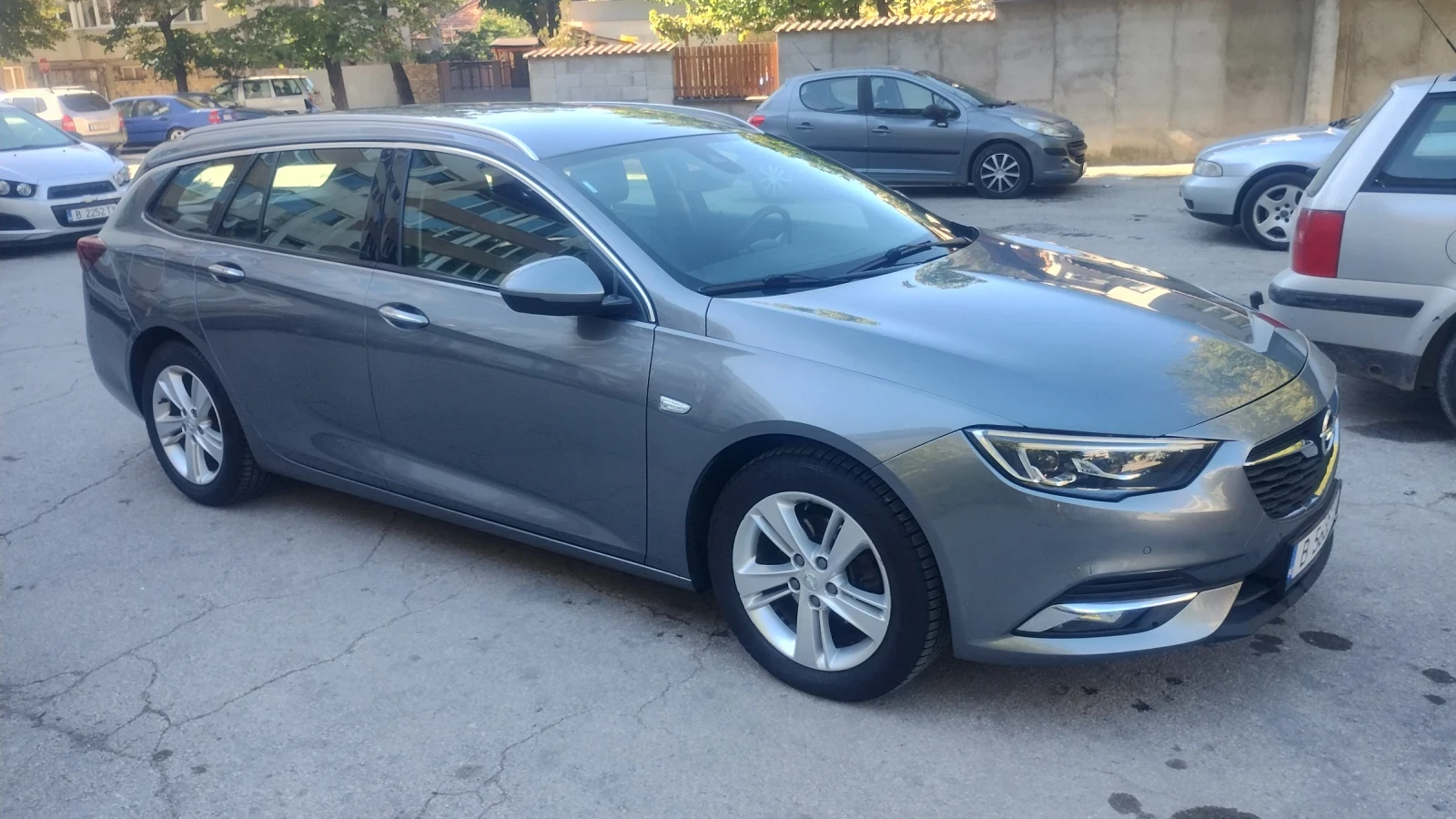 Opel Insignia Sports Tourer 1.6 CDTI - изображение 2