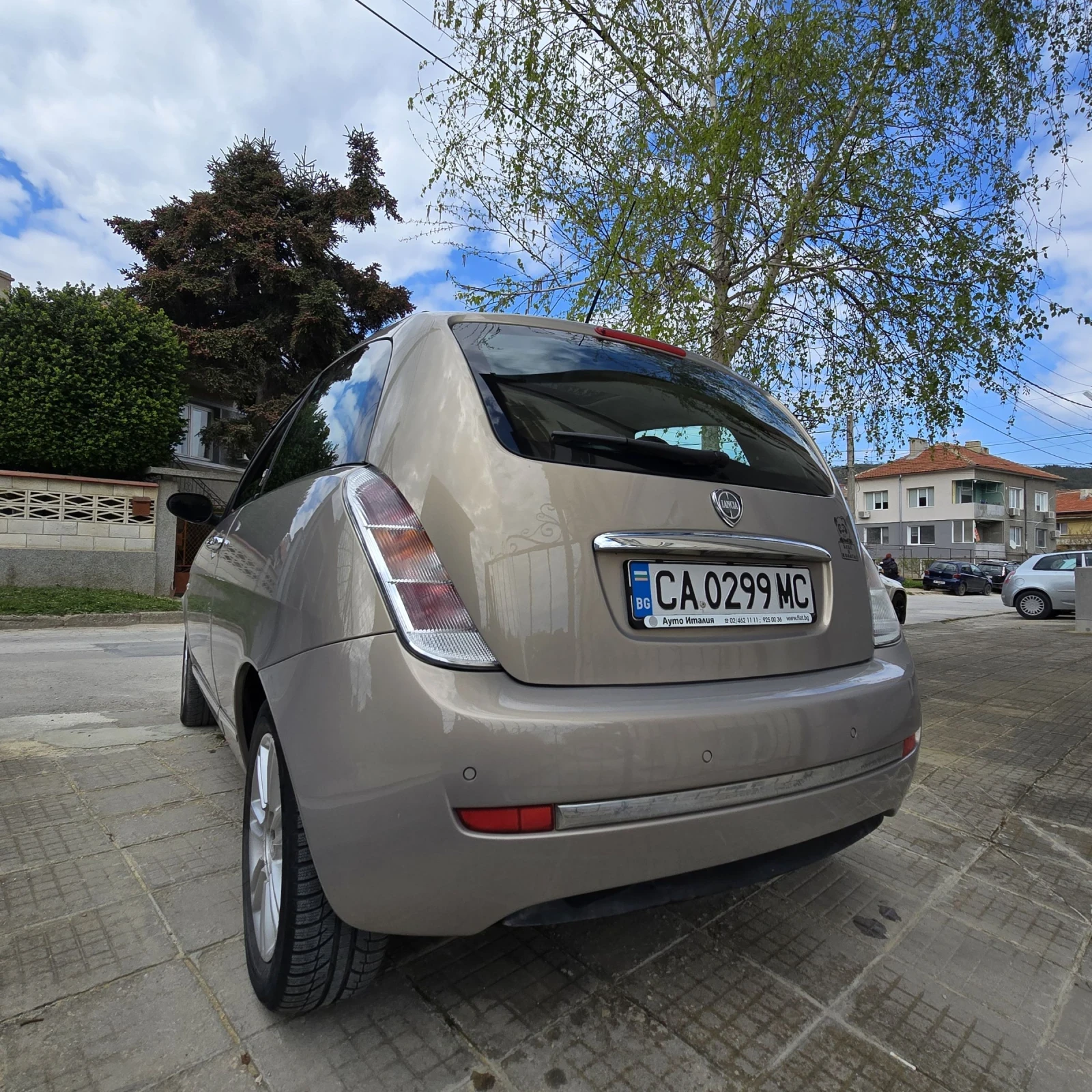 Lancia Ypsilon  - изображение 6