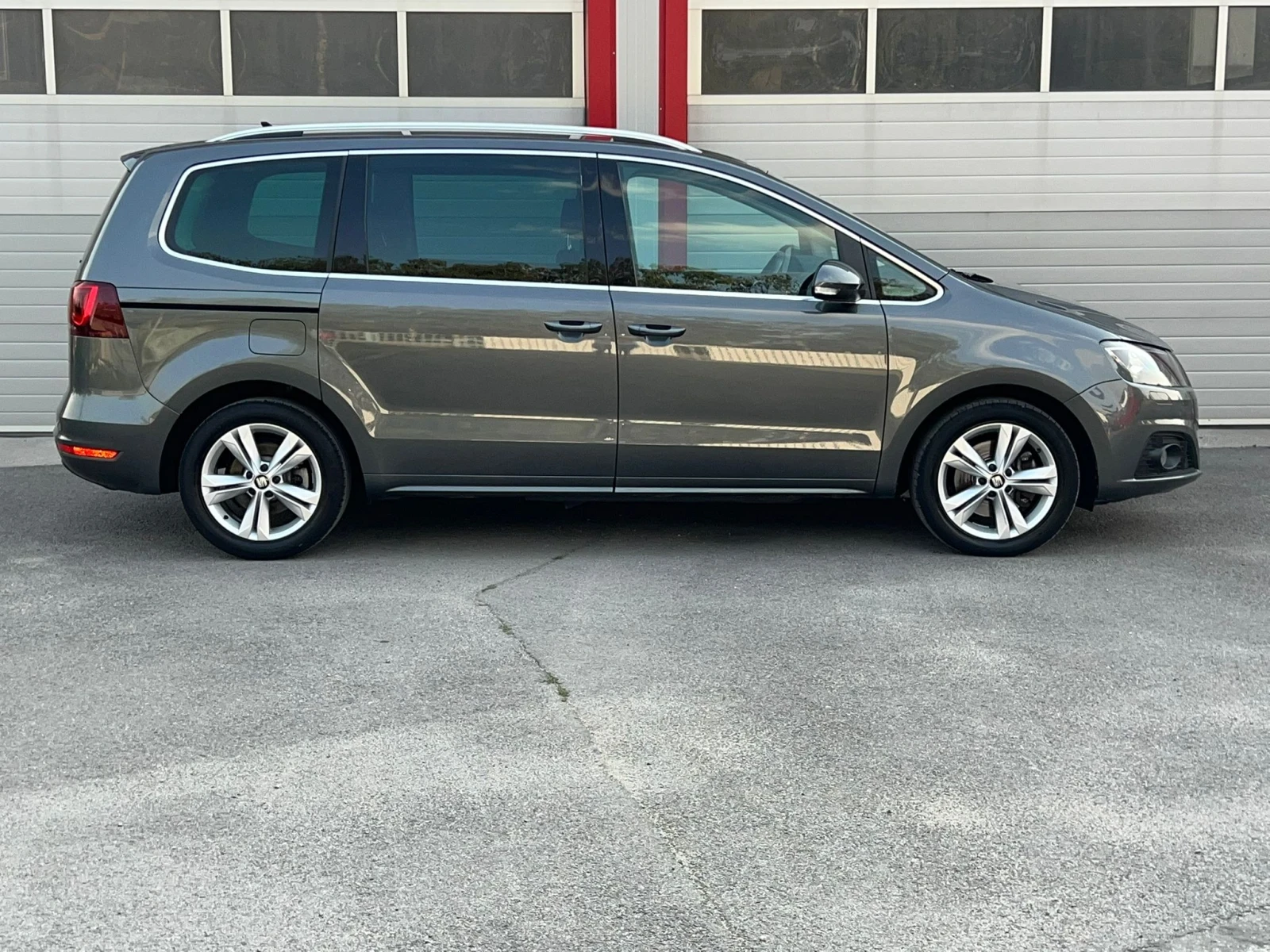 Seat Alhambra 1.4I AUTOMATIK KEY LEY LESS NAVI KAMERA 7-МЕСТЕН - изображение 7