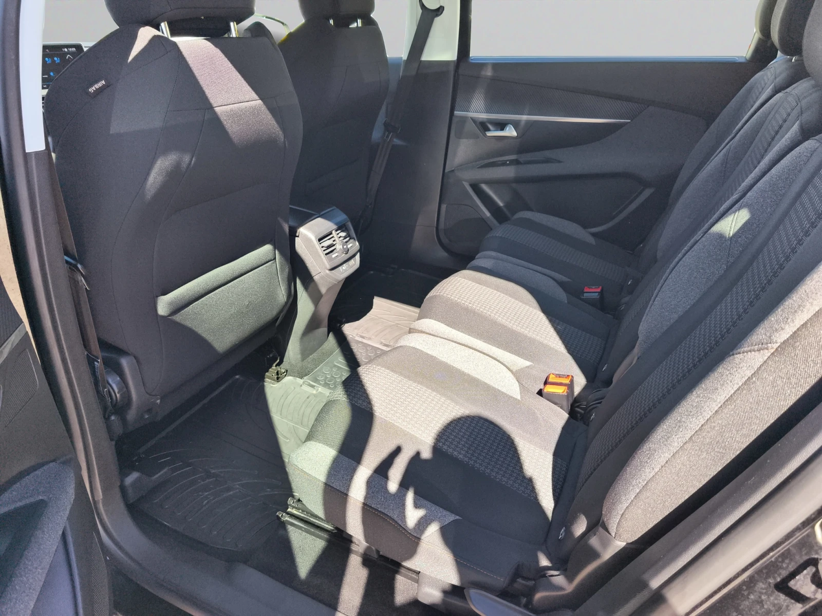 Peugeot 5008 ACTIVE  1.5 BlueHDI 130 EAT8 Е 6/2007105 - изображение 10