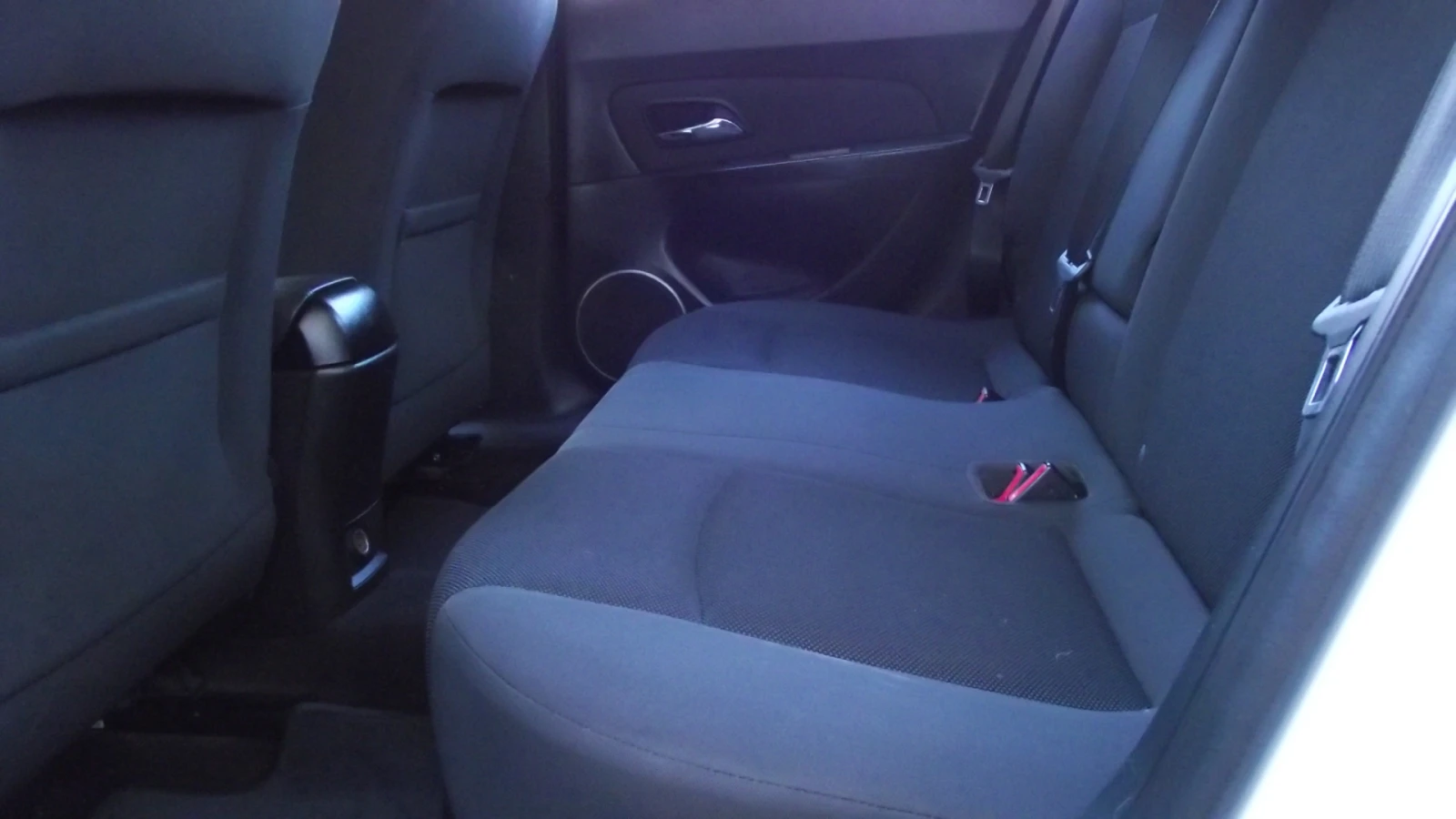 Chevrolet Cruze 2.0.d.163.k.c.6.speed.5.100 km. | Mobile.bg � ����������� 15