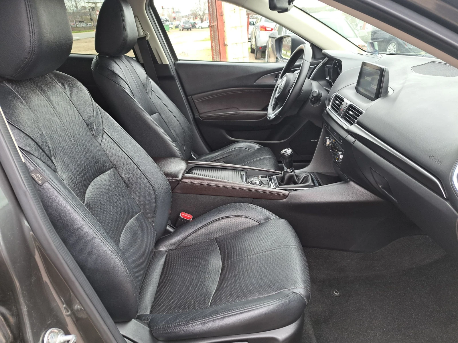 Mazda 3 2.0 i full  - изображение 7