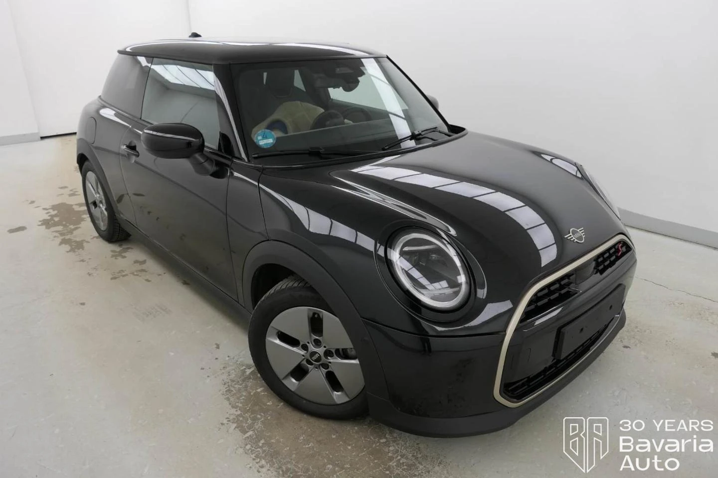Mini Cooper S 2, 0 Steptronic Favoured Trim - изображение 4