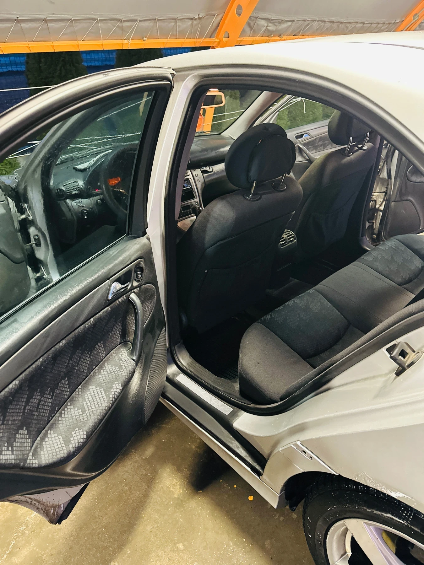 Mercedes-Benz C 270 CDI - изображение 10