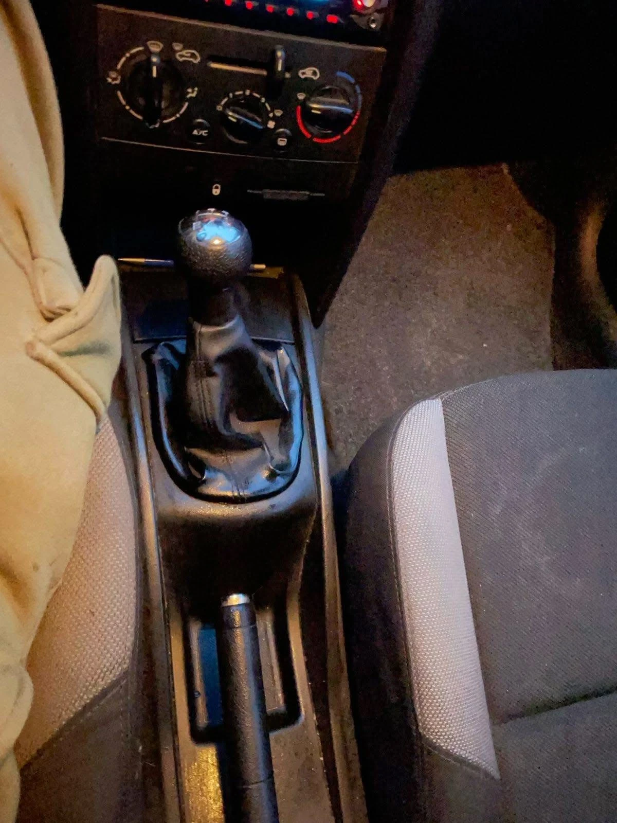 Peugeot 207 Купе - изображение 4