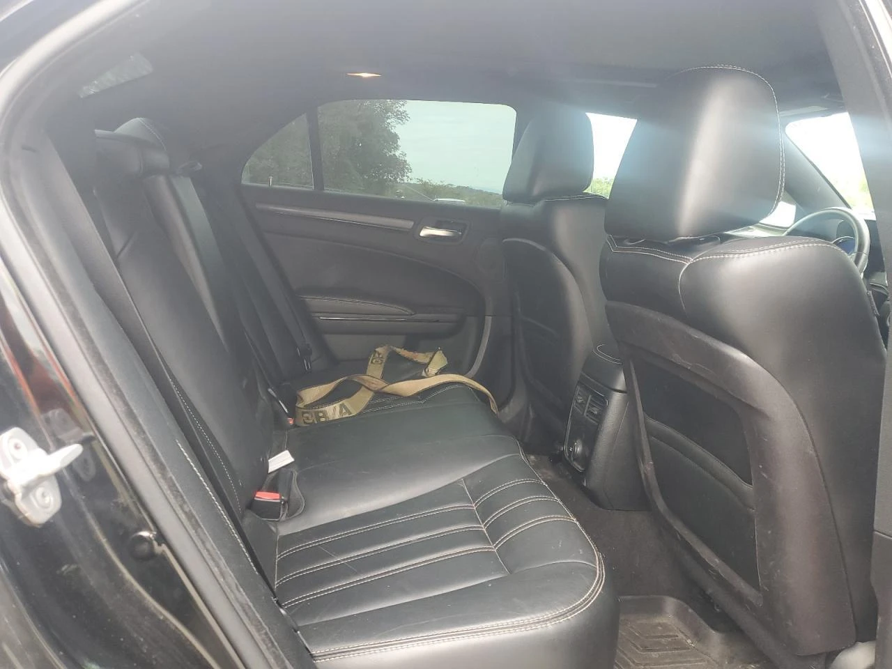 Chrysler 300c S SPORT 3.6 PREMIUM AUDIO CAM BLUETOOTH МОЖЕ ГАЗ - изображение 6