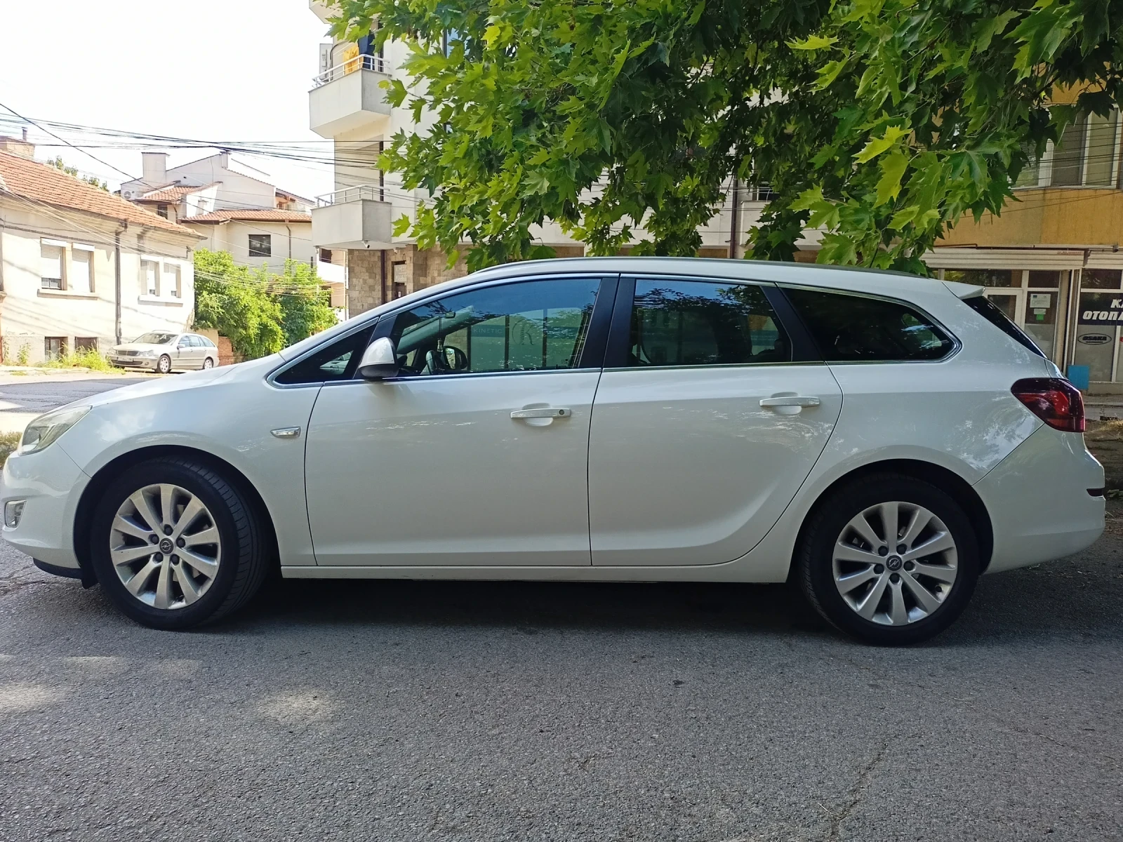 Opel Astra 1.7, снимка 5 - Автомобили и джипове - 53937630