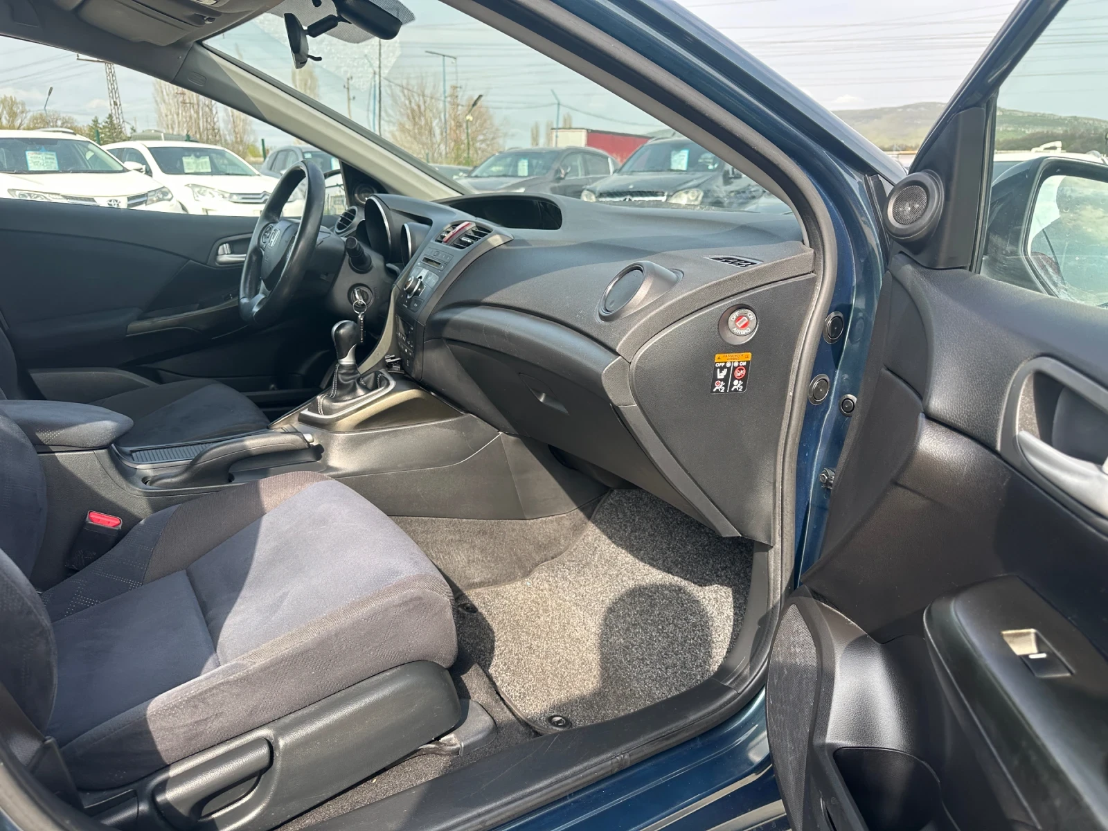 Honda Civic 1.8-SPORT-МАЛАГА-БЕЗ ТОЧКА-КОРОЗИЯ-1Г ГАРАНЦИЯ, снимка 10 - Автомобили и джипове - 54195109