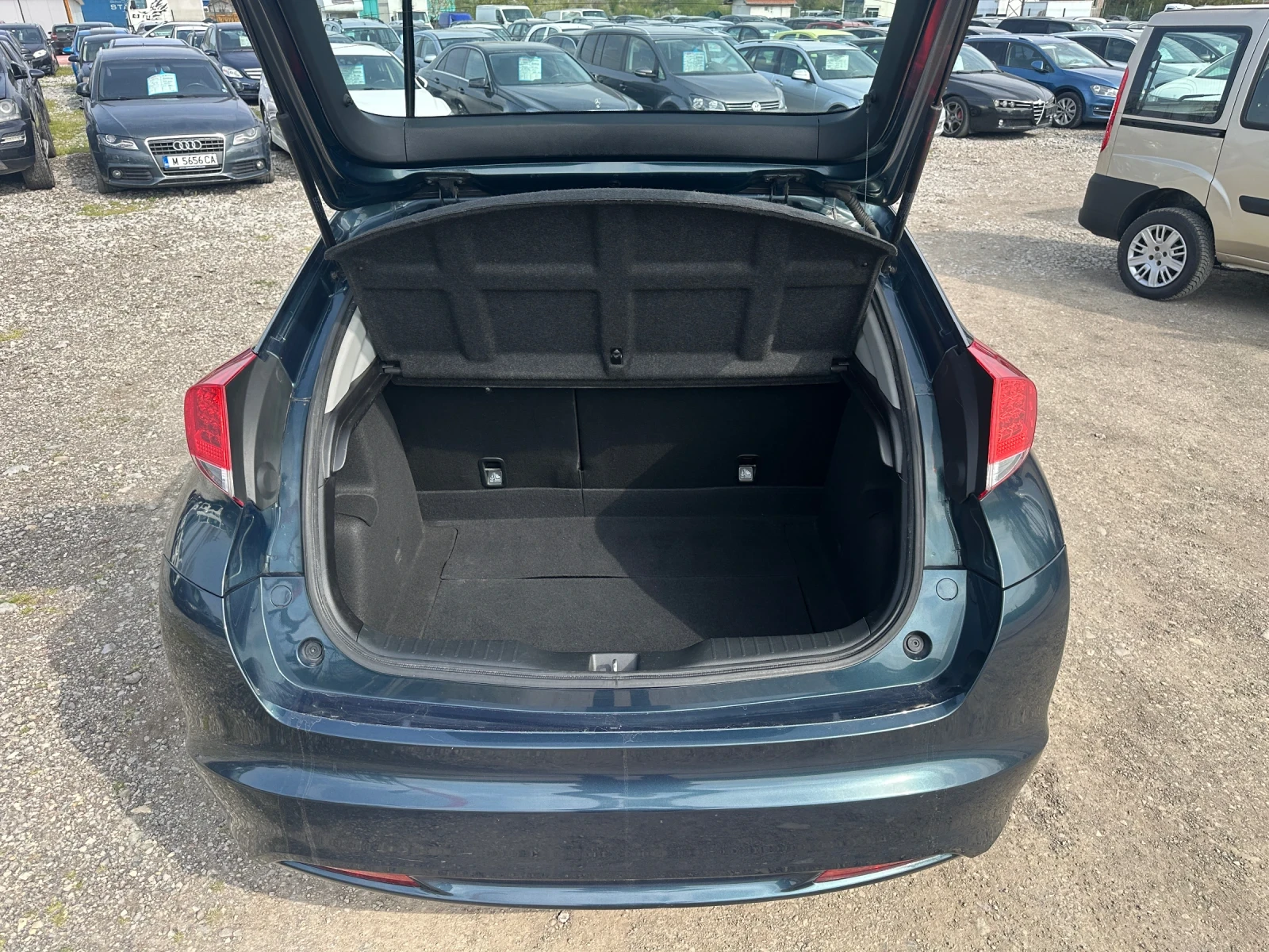 Honda Civic 1.8-SPORT-МАЛАГА-БЕЗ ТОЧКА-КОРОЗИЯ-1Г ГАРАНЦИЯ, снимка 13 - Автомобили и джипове - 54195109