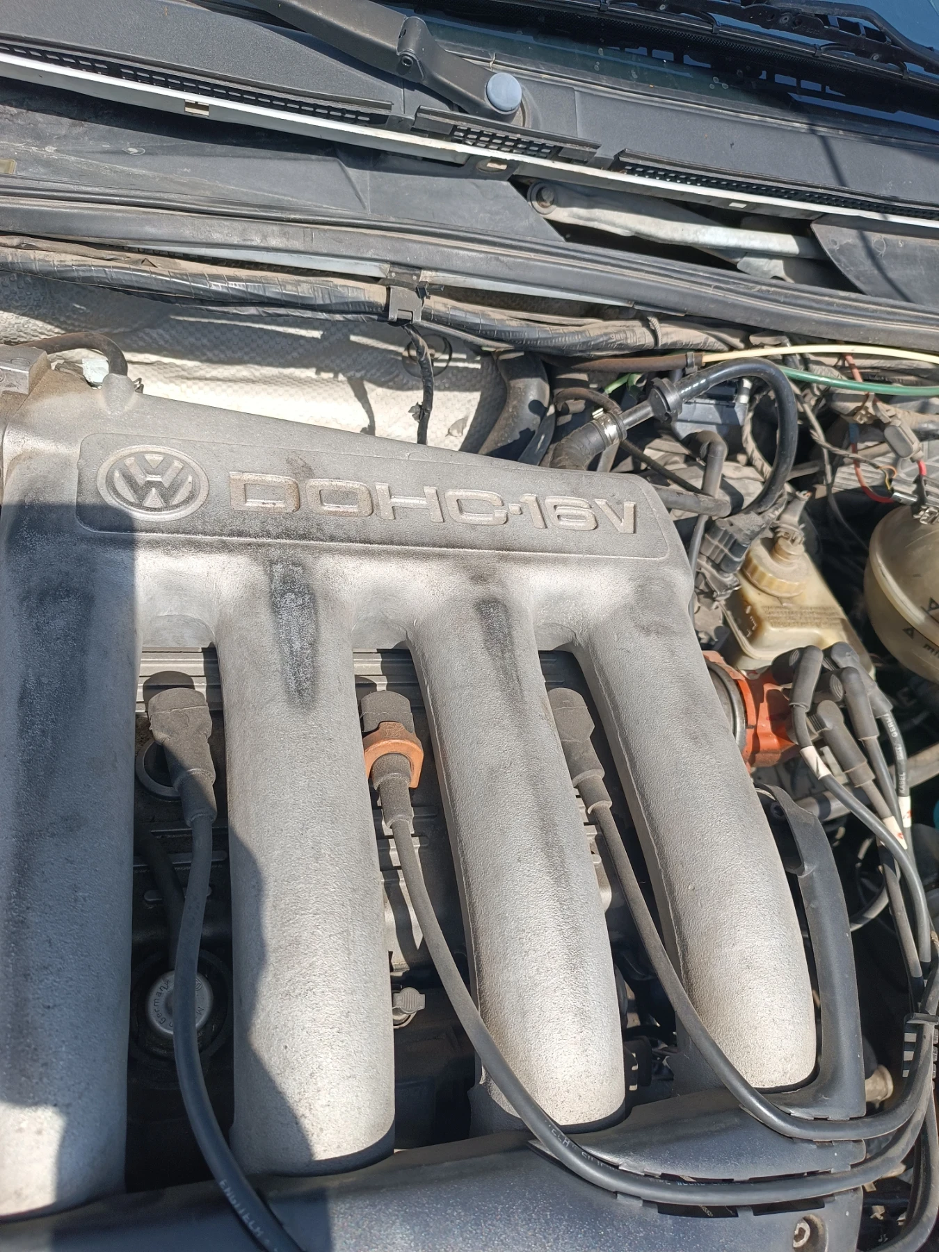 VW Passat Комби-3-Б4, снимка 8 - Автомобили и джипове - 54350274
