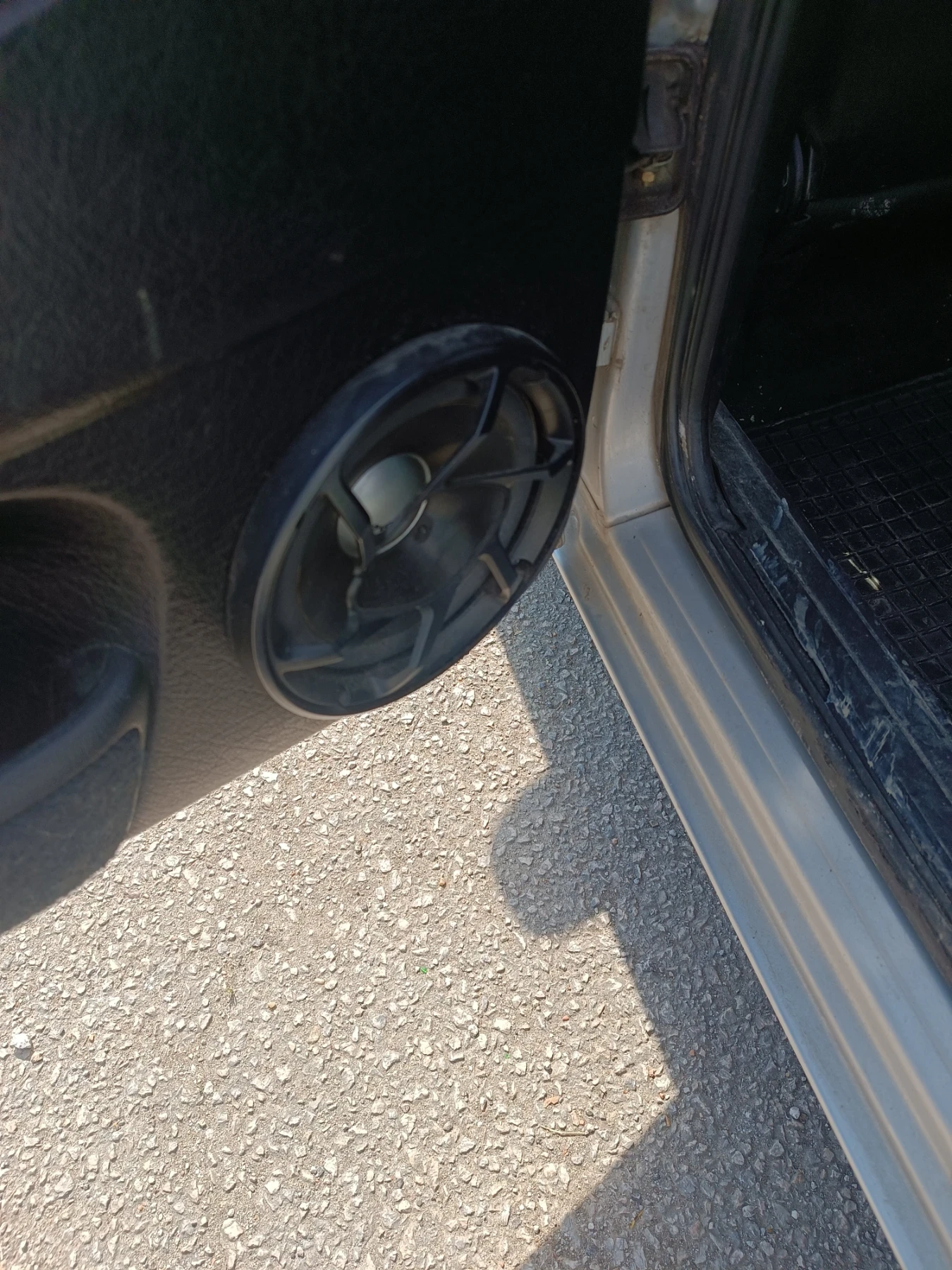 VW Passat Комби-3-Б4, снимка 2 - Автомобили и джипове - 54350274