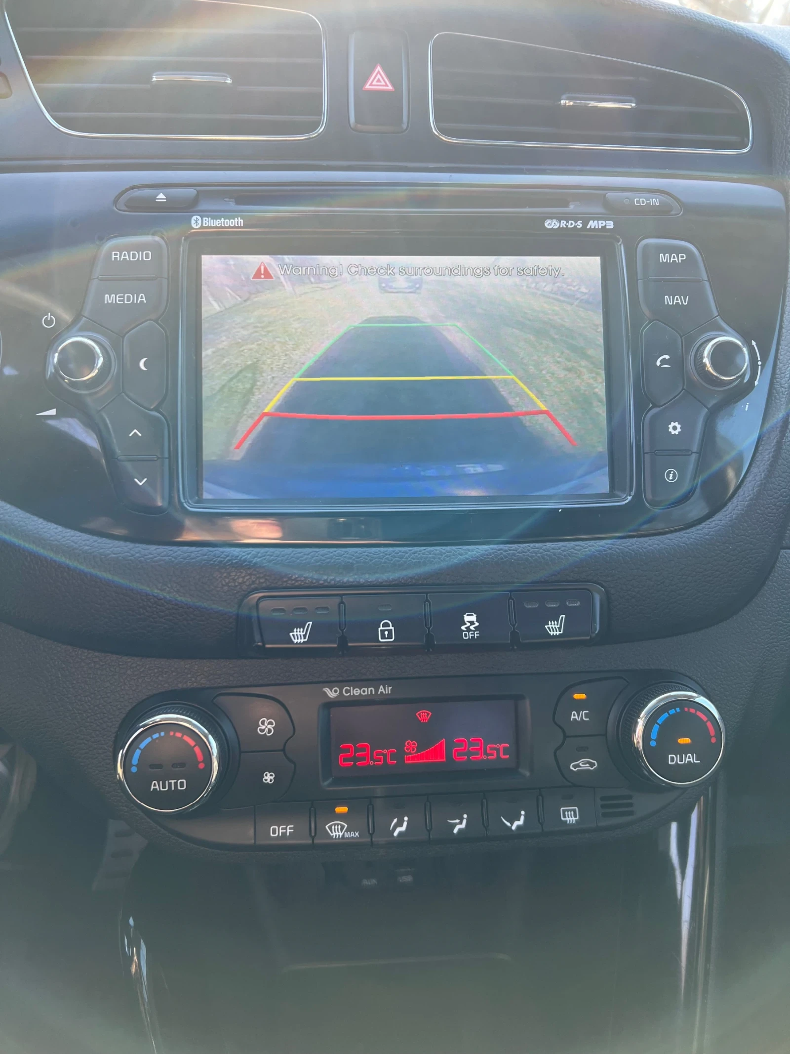 Kia Ceed 1.6 FULL, снимка 10 - Автомобили и джипове - 54704258
