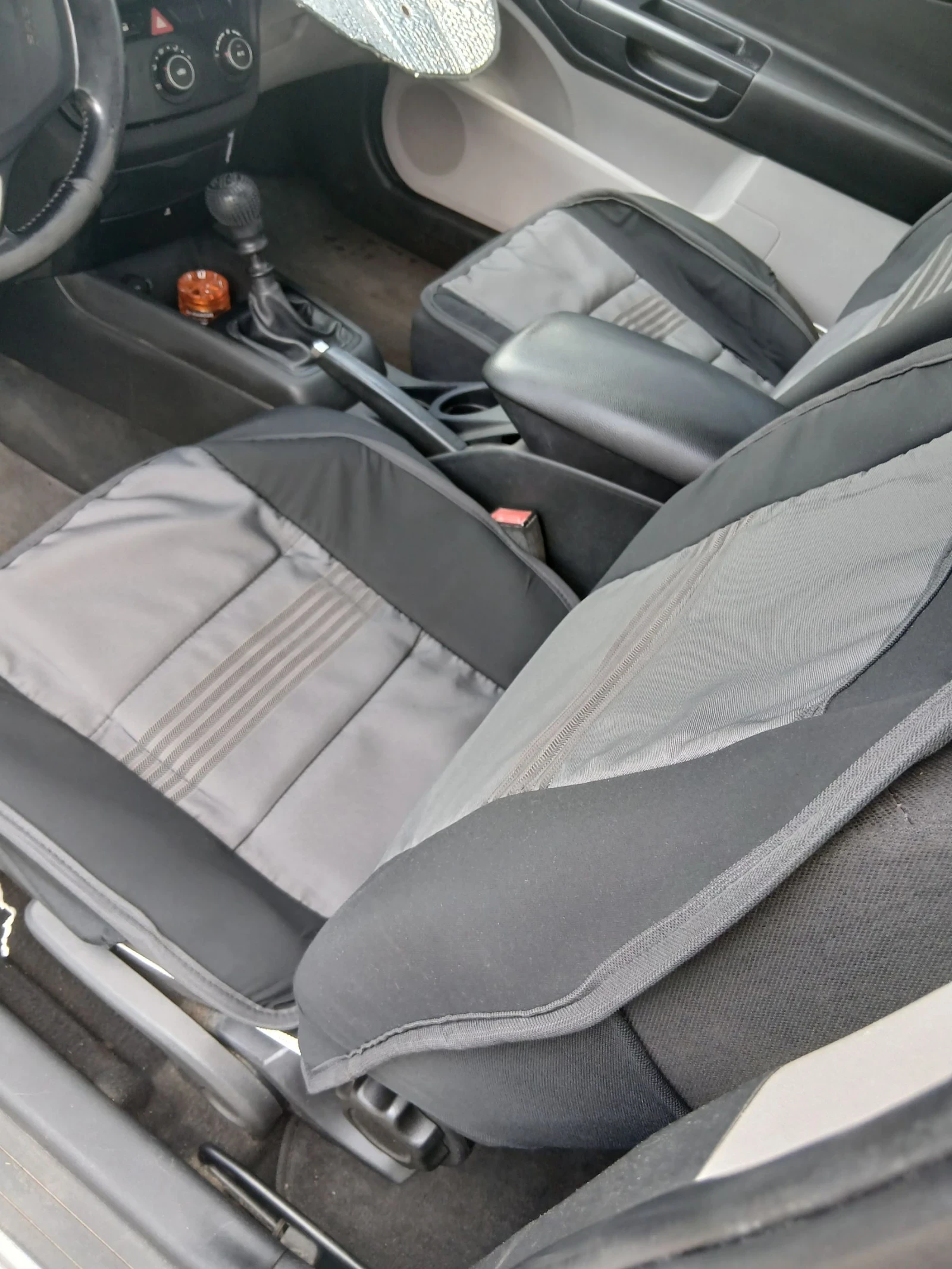 Kia Ceed 1.6, снимка 6 - Автомобили и джипове - 54945616