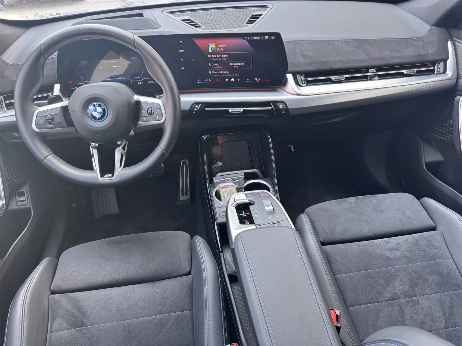 BMW iX1 eDrive20, снимка 15 - Автомобили и джипове - 54979303
