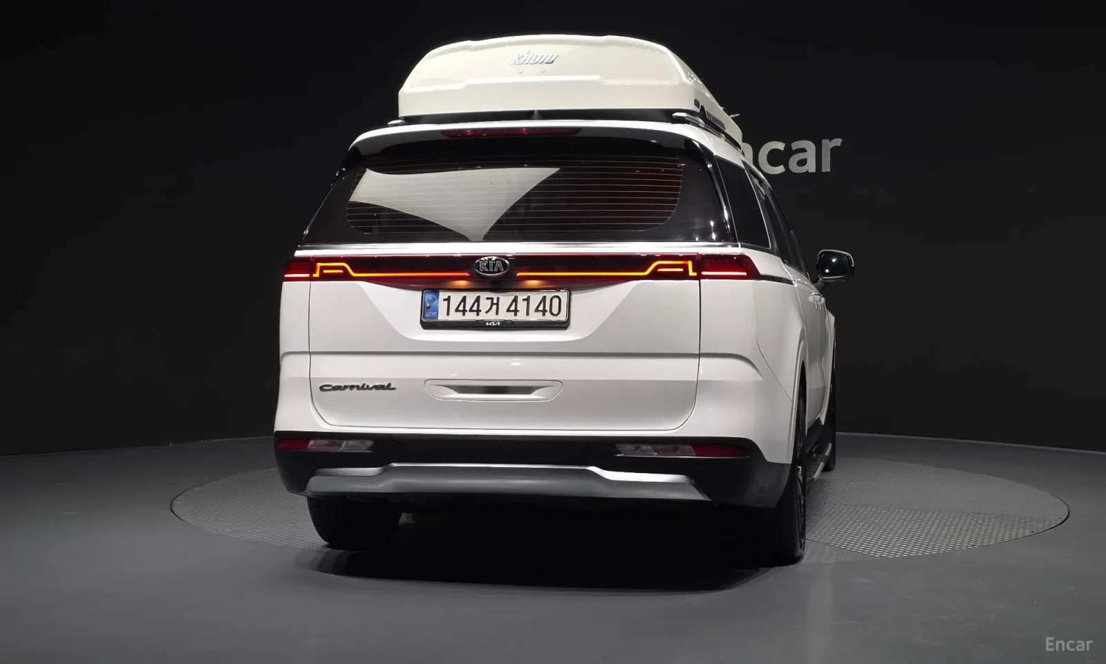 Kia Carnival 9-Seater Signature, снимка 4 - Автомобили и джипове - 55049921