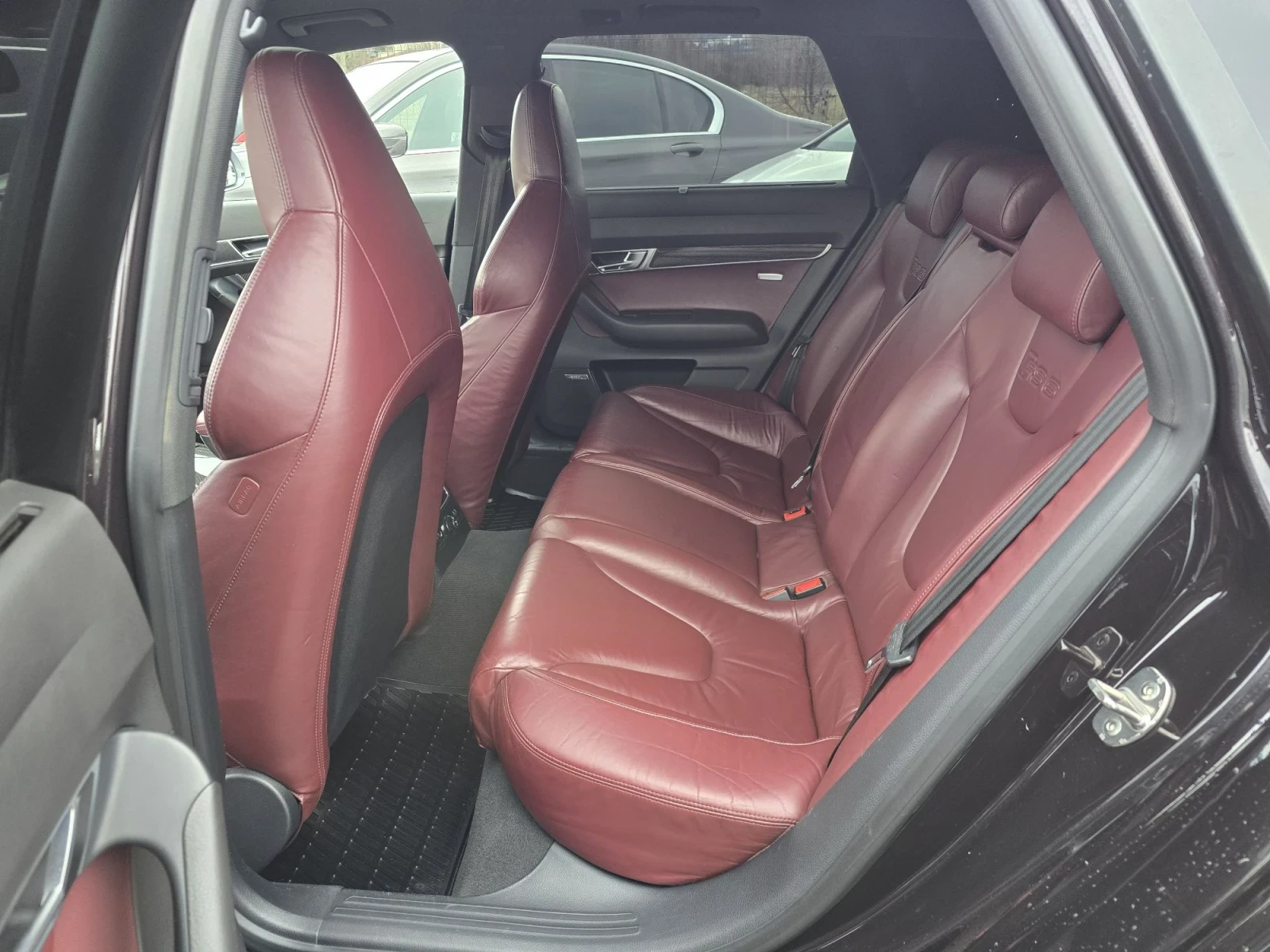 Audi Rs6, снимка 10 - Автомобили и джипове - 55841512