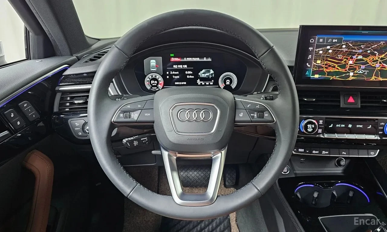 Audi A4  Quattro / MATRIX / HUD / DISTRONIC / ОБДУХВАНЕ , снимка 13 - Автомобили и джипове - 55844610