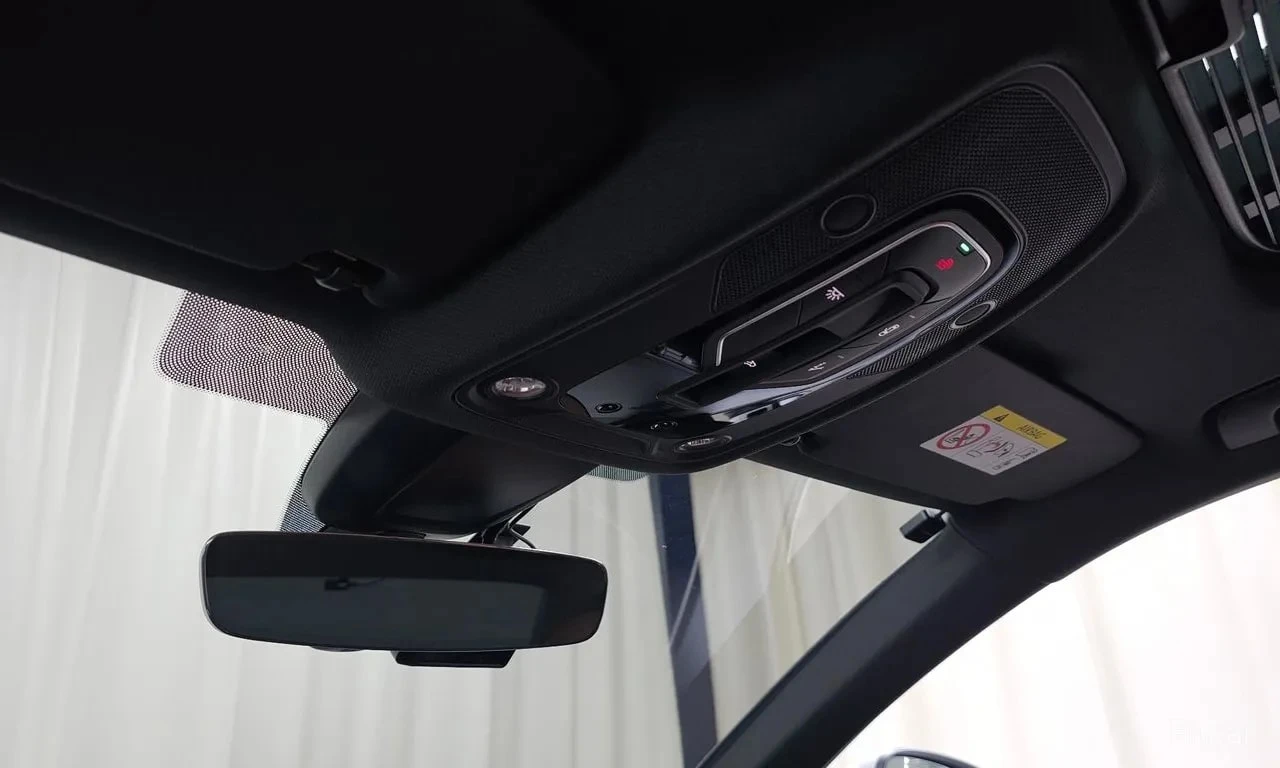 Audi A4  Quattro / MATRIX / HUD / DISTRONIC / ОБДУХВАНЕ , снимка 17 - Автомобили и джипове - 55844610
