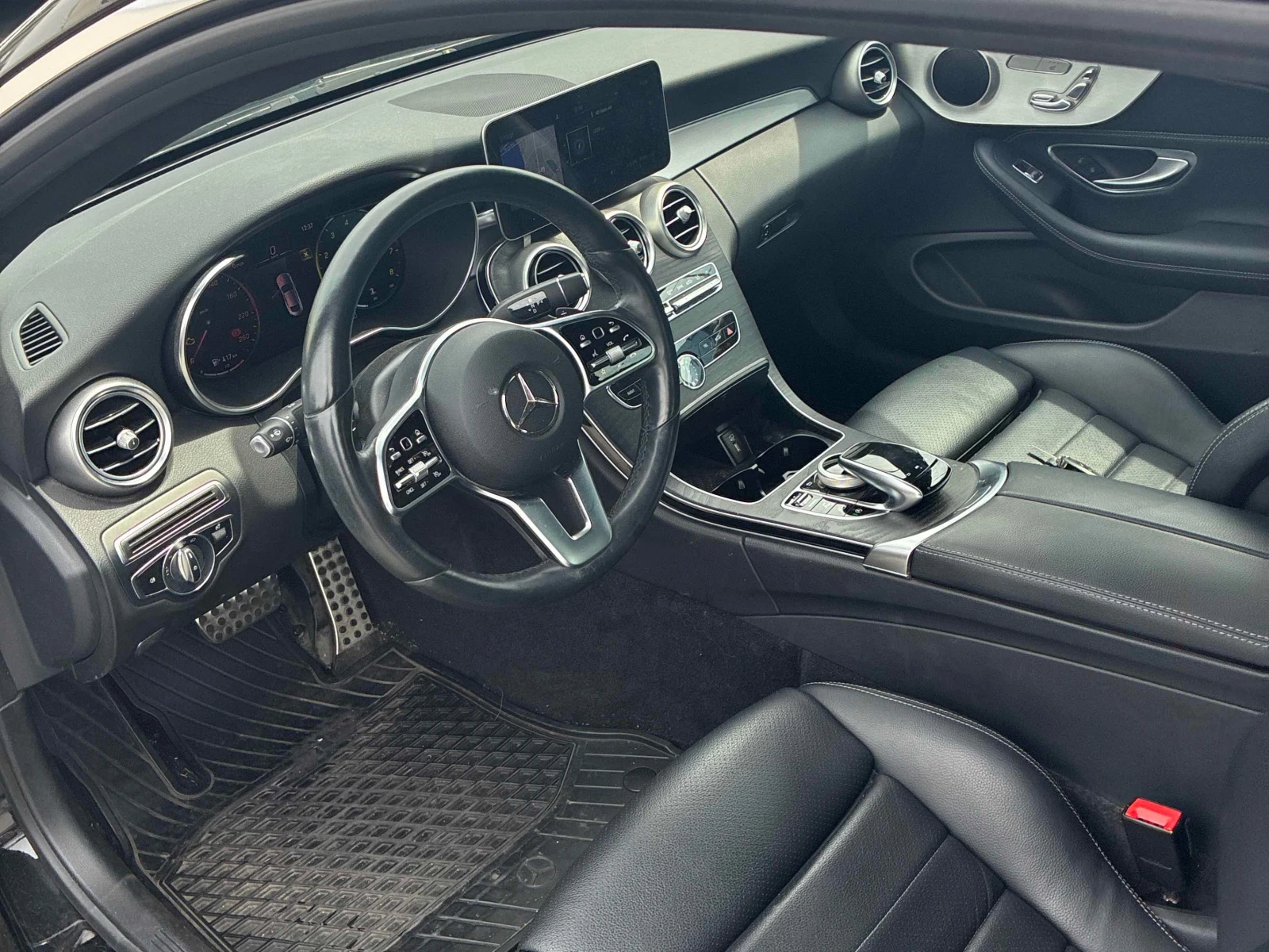 Mercedes-Benz C 300 * 4MATIC Coupe * АВТОКРЕДИТ* , снимка 5 - Автомобили и джипове - 56084134