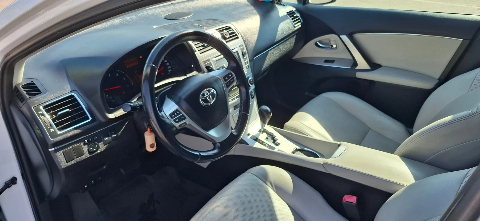 Toyota Avensis, снимка 6 - Автомобили и джипове - 56154929