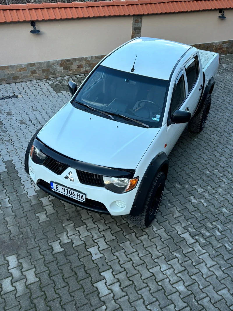 Mitsubishi L200, снимка 4 - Автомобили и джипове - 48910932