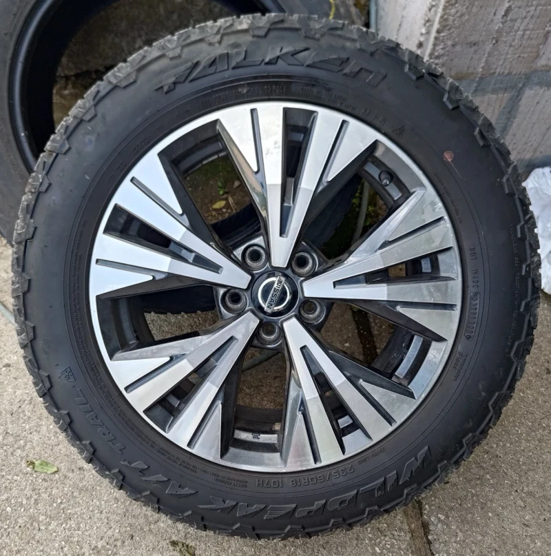 Nissan Rogue 2.5 SV AWD, снимка 10 - Автомобили и джипове - 52461334