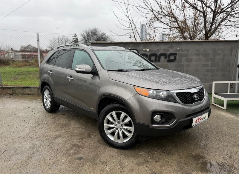 Kia Sorento 2.2CRDI 16v, снимка 2 - Автомобили и джипове - 52669082