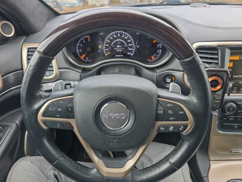 Jeep Grand cherokee 3.0 CRD SUMMIT Всички екстри , снимка 16 - Автомобили и джипове - 52867738