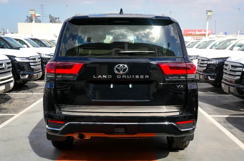 Toyota Land cruiser 300 VX 4.0 , снимка 4 - Автомобили и джипове - 53366010