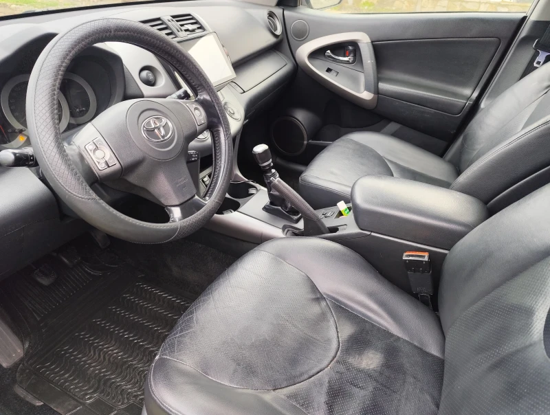 Toyota Rav4 2.2 d4d 136к.с. 4х4, снимка 9 - Автомобили и джипове - 53384868