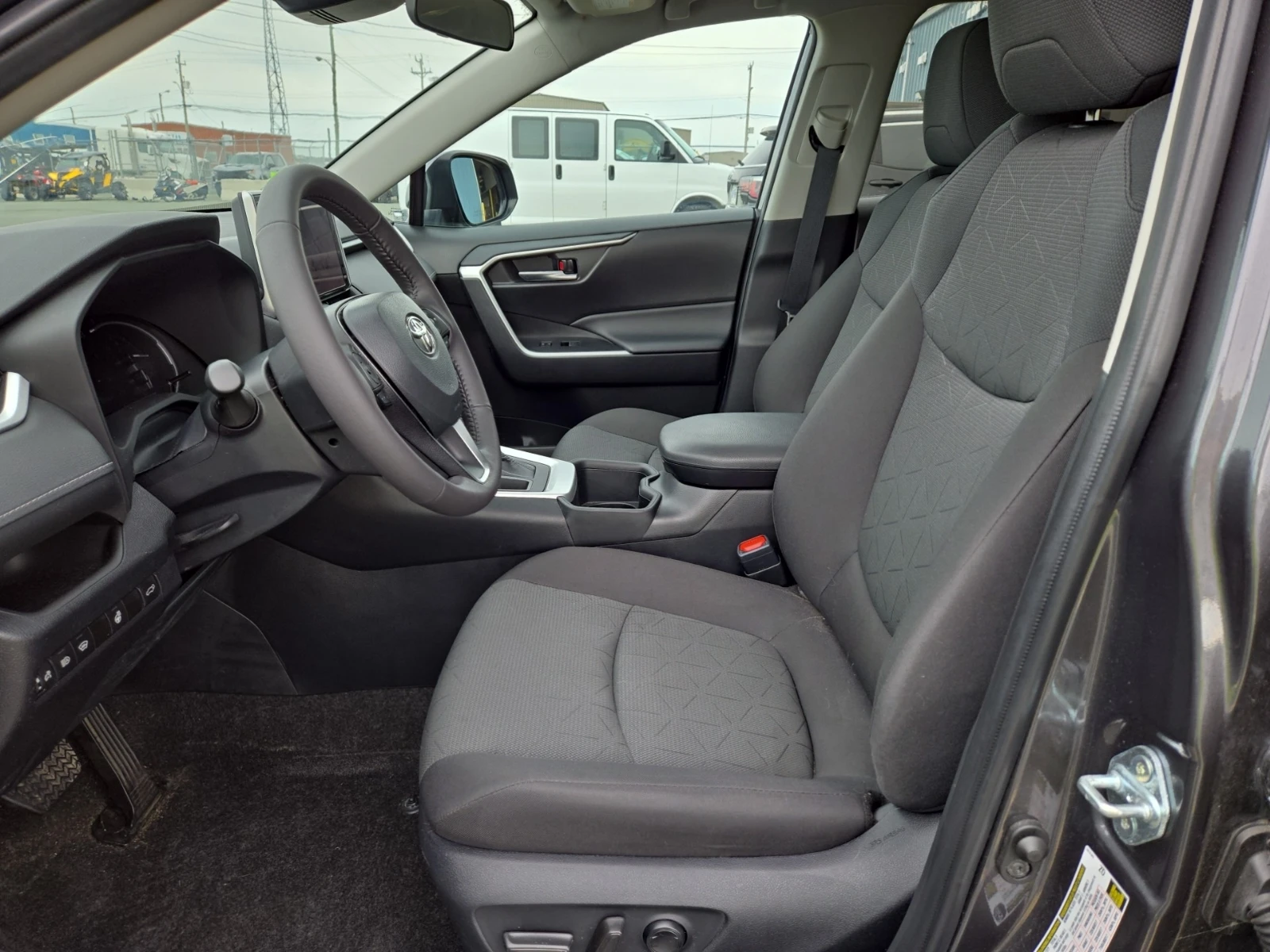 Toyota Rav4 CARFAX* БЕЗ ПЪРВОНАЧАЛНА - изображение 8