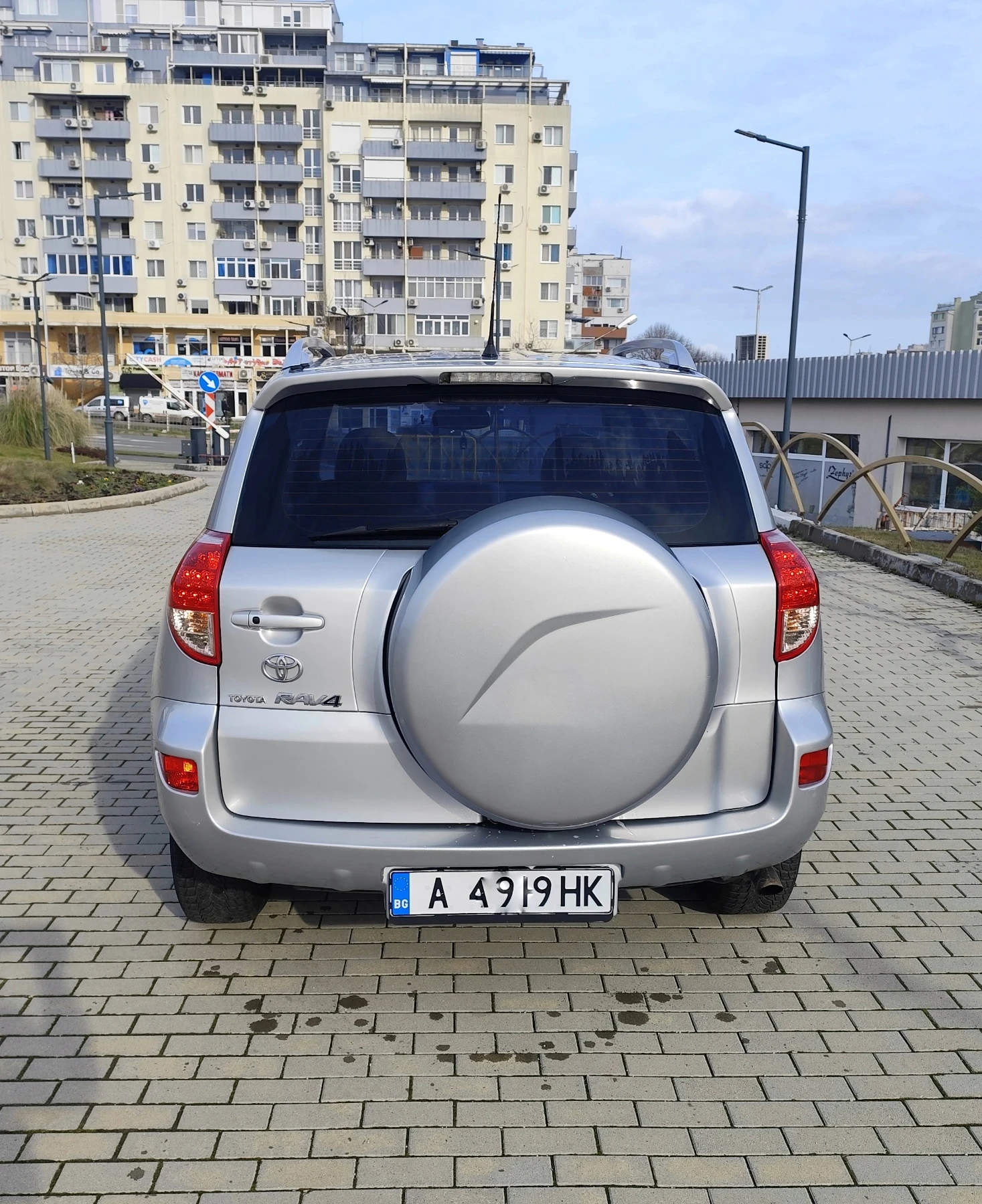 Toyota Rav4 2.2 d4d 136к.с. 4х4 - изображение 8