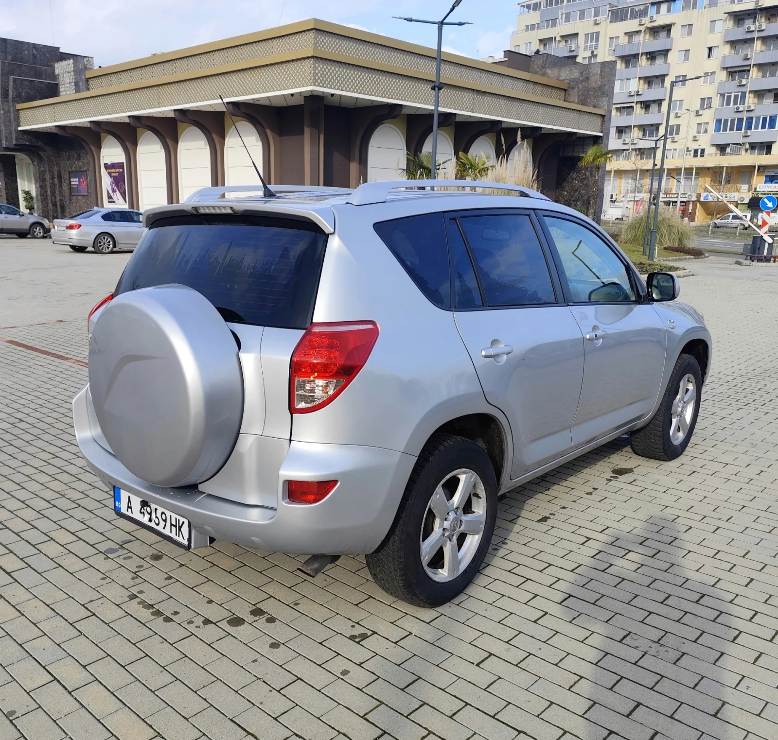 Toyota Rav4 2.2 d4d 136к.с. 4х4 - изображение 6