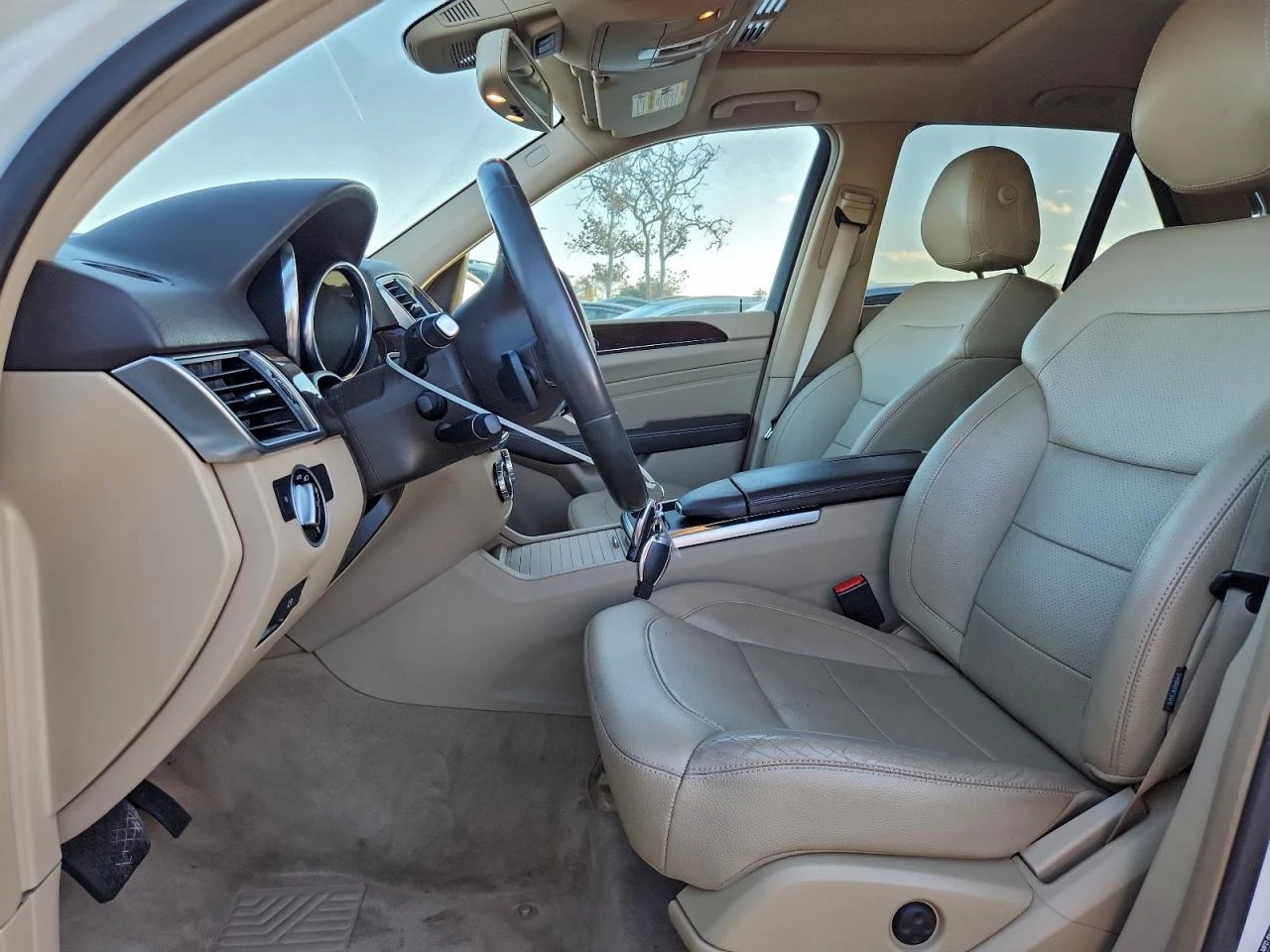 Mercedes-Benz ML 350 3.5* 4MATIC* РЕАЛНИ КМ!, снимка 8 - Автомобили и джипове - 54084307