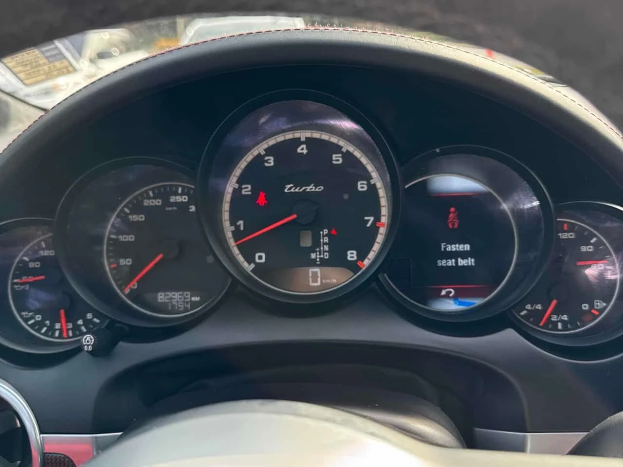 Porsche Cayenne * Turbo* 2 КЛЮЧА* ПОДГРЕВ* KEYLESS* PANO* , снимка 8 - Автомобили и джипове - 54385627