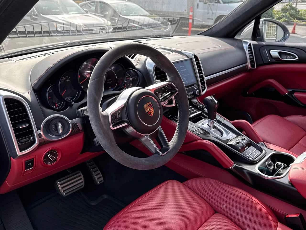 Porsche Cayenne * Turbo* 2 КЛЮЧА* ПОДГРЕВ* KEYLESS* PANO* , снимка 5 - Автомобили и джипове - 54385627