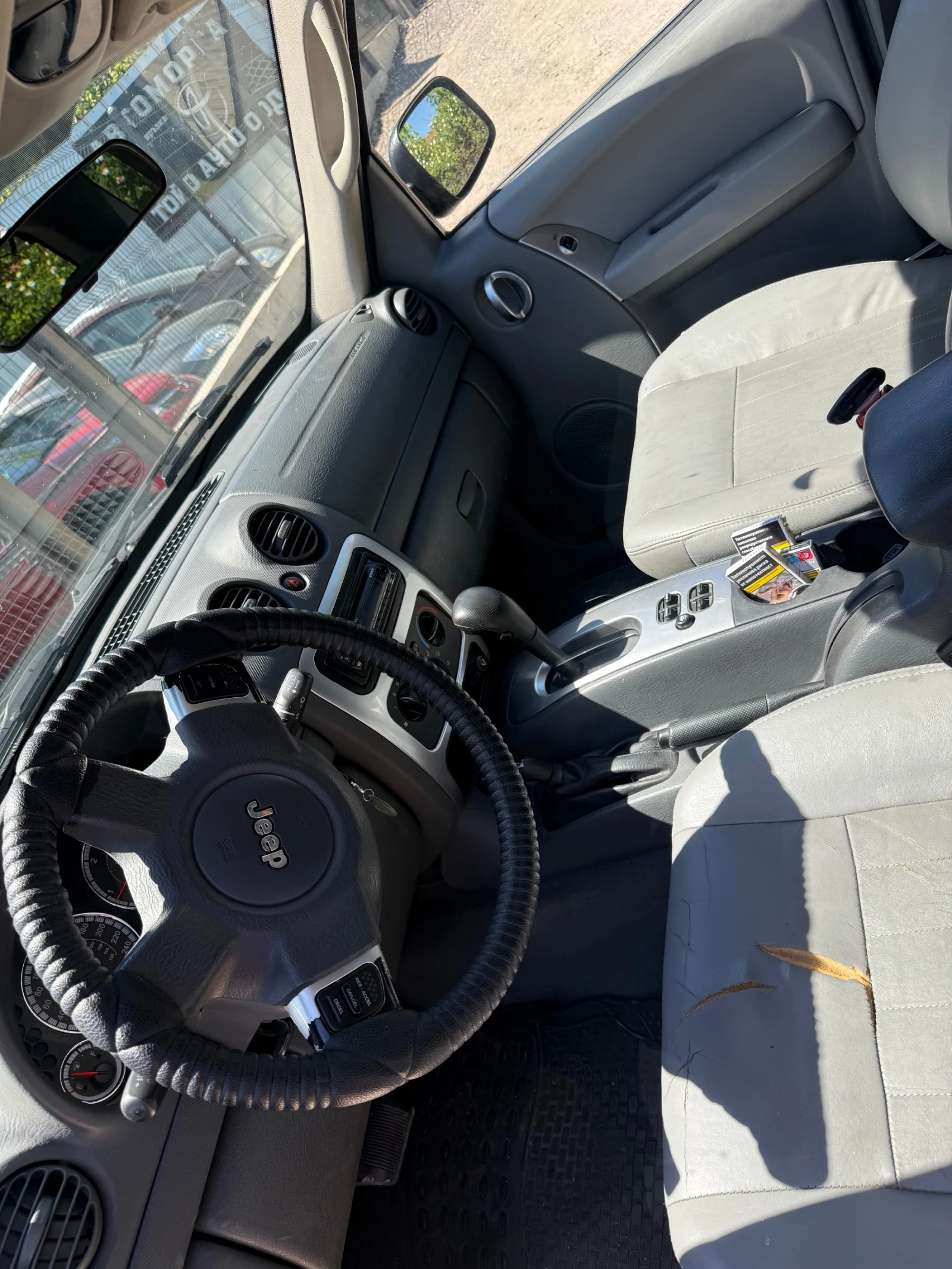 Jeep Cherokee 2.8 / 163 кс, снимка 7 - Автомобили и джипове - 54720781