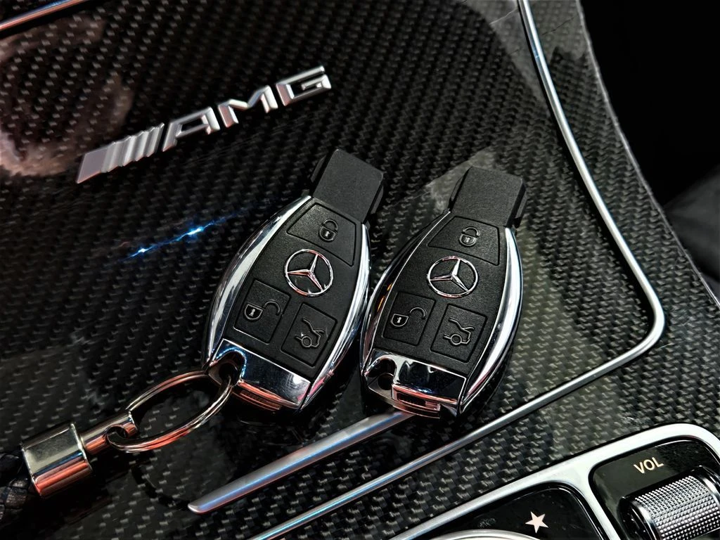 Mercedes-Benz GLC 63 AMG 4MATIC+ * BURMESTER* ДИСТРОНИК* ХЕДЪП* 360КАМЕРА* , снимка 13 - Автомобили и джипове - 55105755