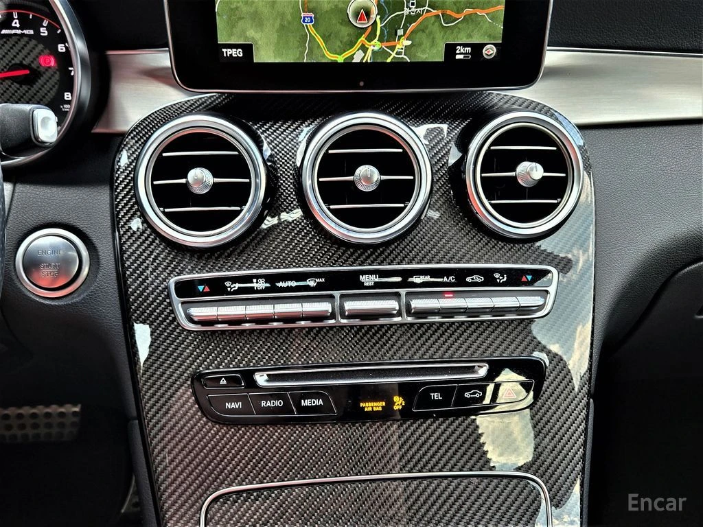Mercedes-Benz GLC 63 AMG 4MATIC+ * BURMESTER* ДИСТРОНИК* ХЕДЪП* 360КАМЕРА* , снимка 10 - Автомобили и джипове - 55105755