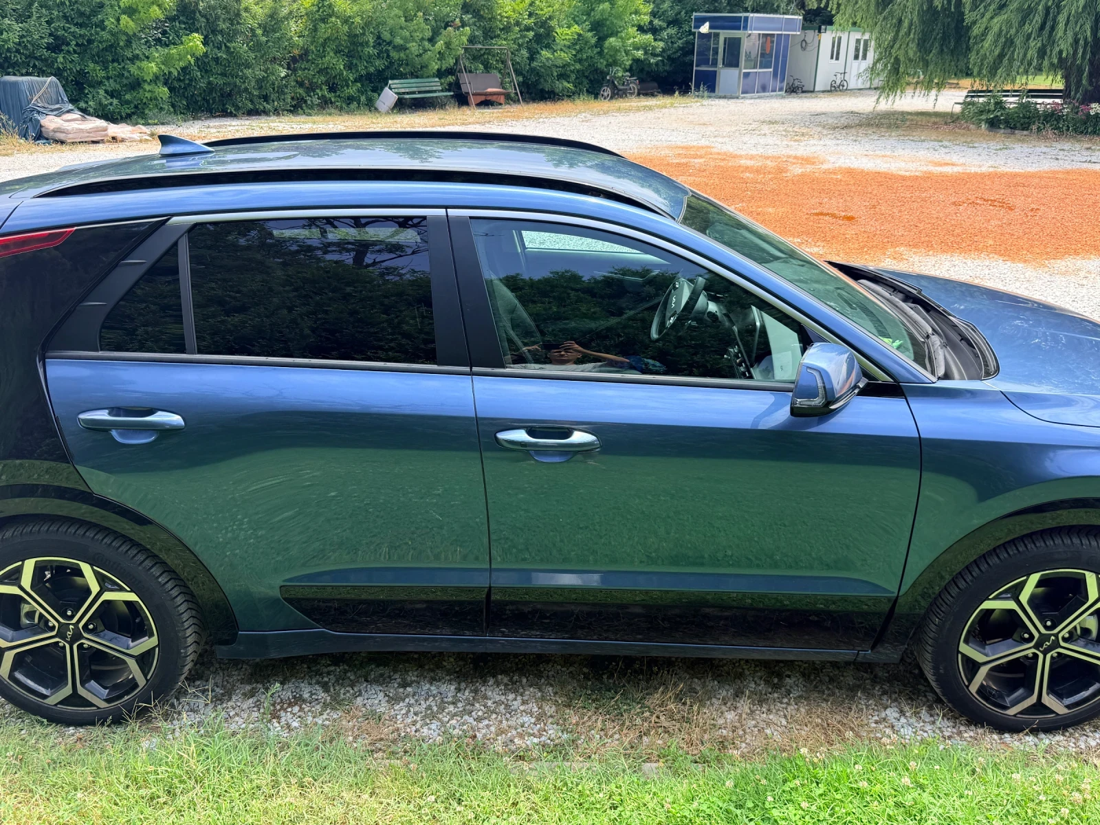 Kia Niro PHEV, снимка 4 - Автомобили и джипове - 55249579