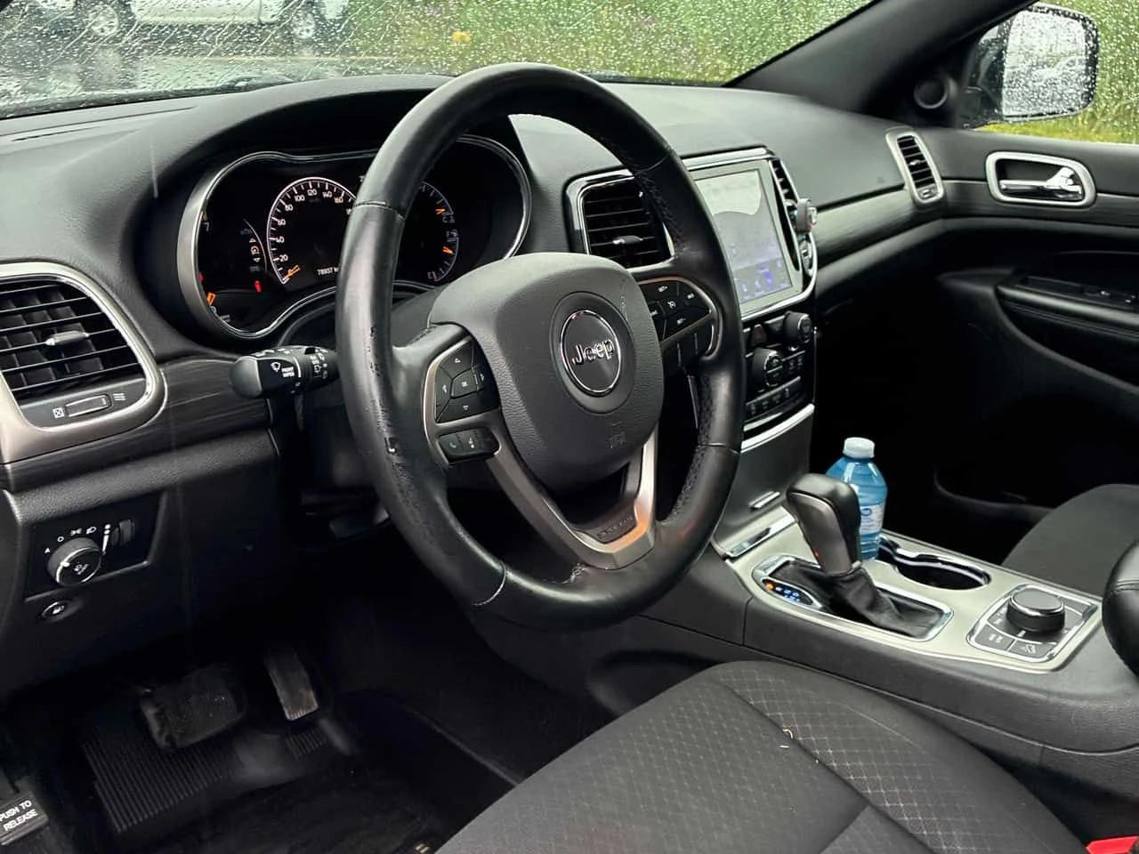 Jeep Grand cherokee * Laredo E * CARFAX * ЦЕНА ДО БГ, снимка 8 - Автомобили и джипове - 55468446