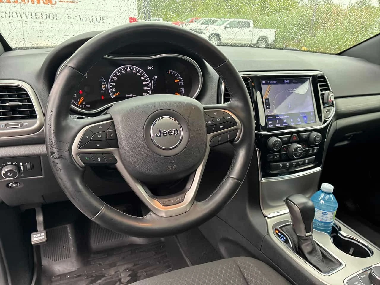 Jeep Grand cherokee * Laredo E * CARFAX * ЦЕНА ДО БГ, снимка 9 - Автомобили и джипове - 55468446